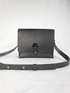 Keyhole Crossbody